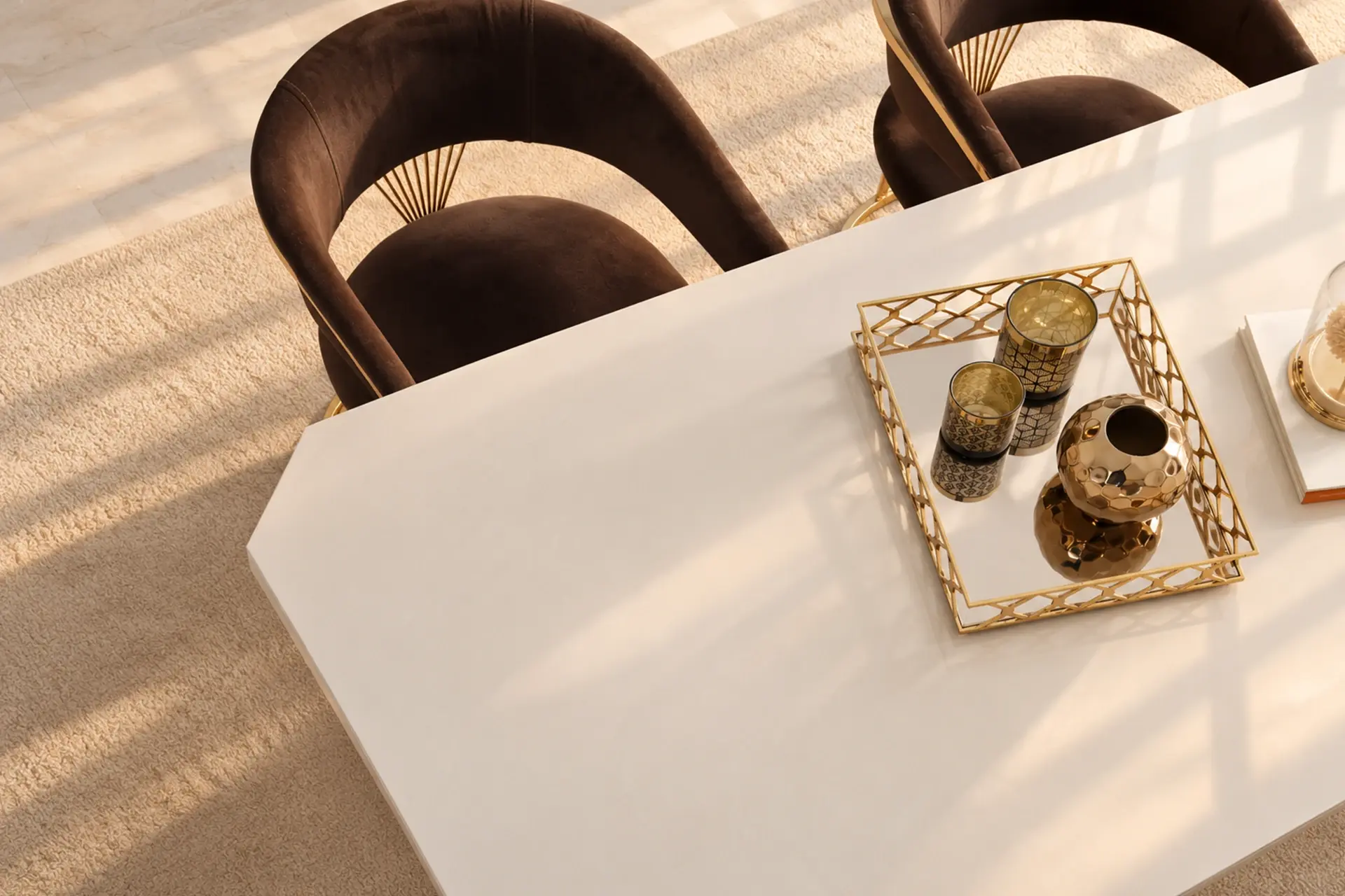 Jaguar Dining Room Table