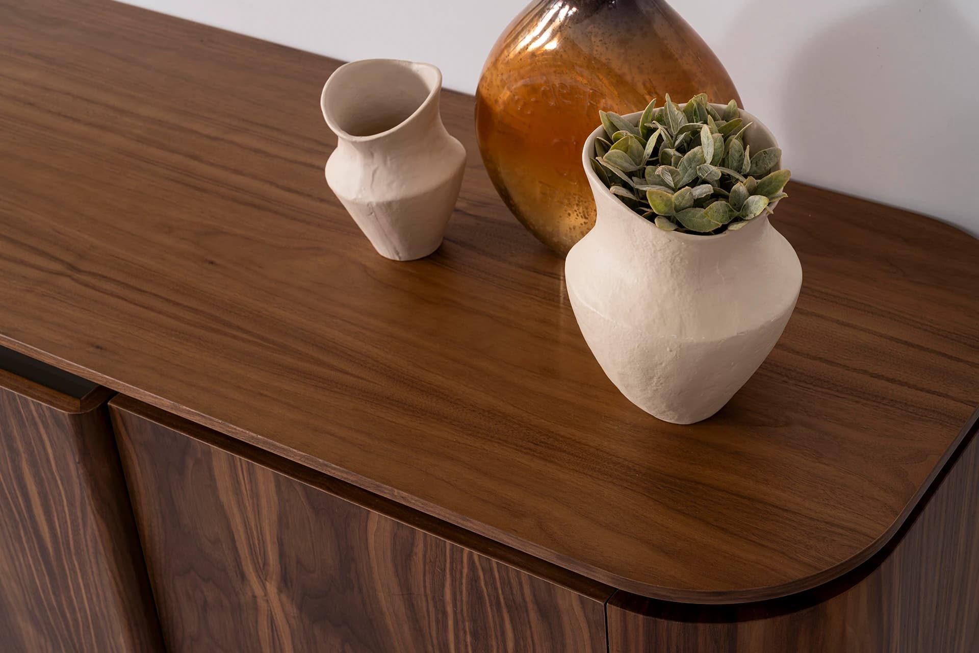 Napoli Dining Room Console Detail