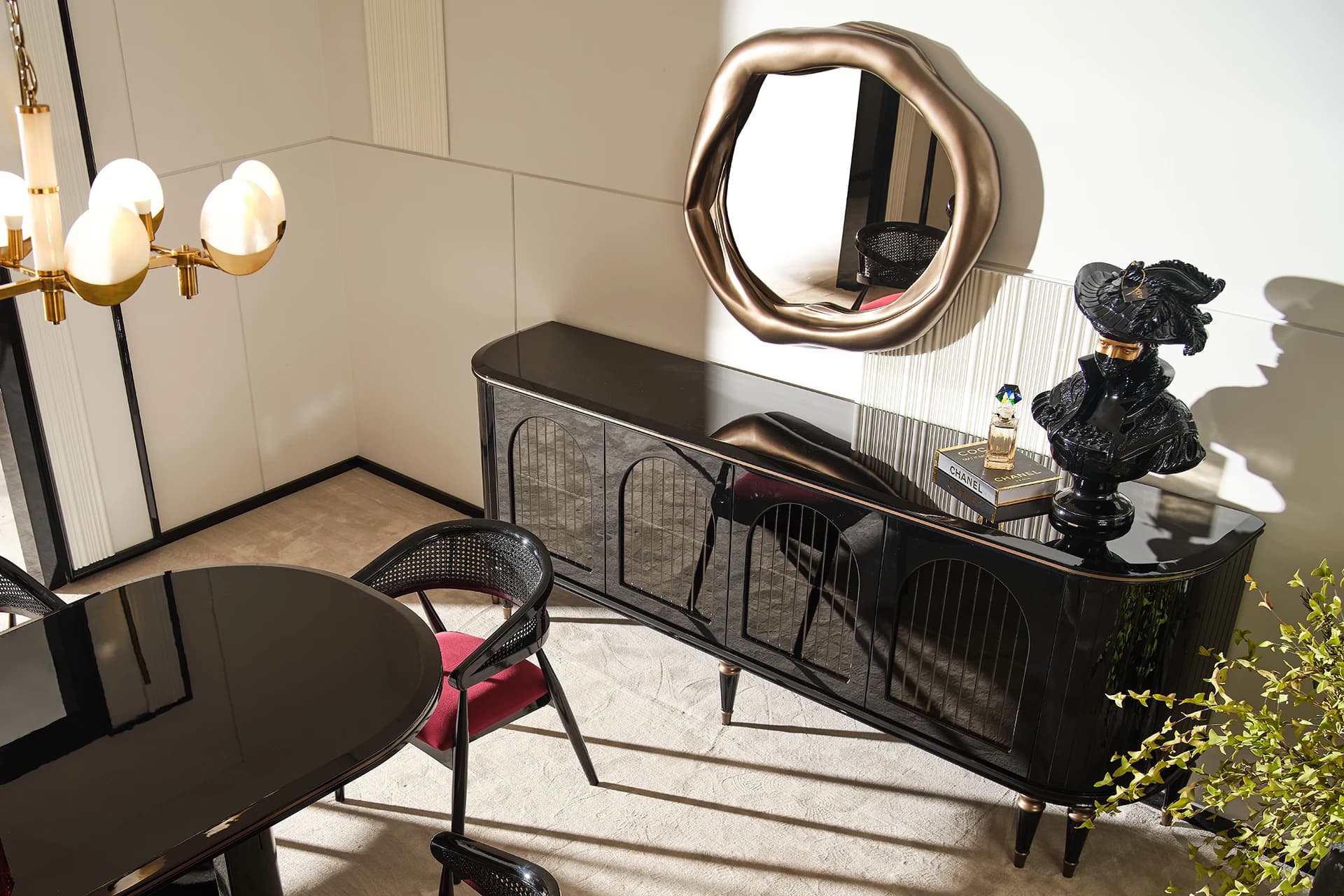 Milos Dining Room Mirrored Console