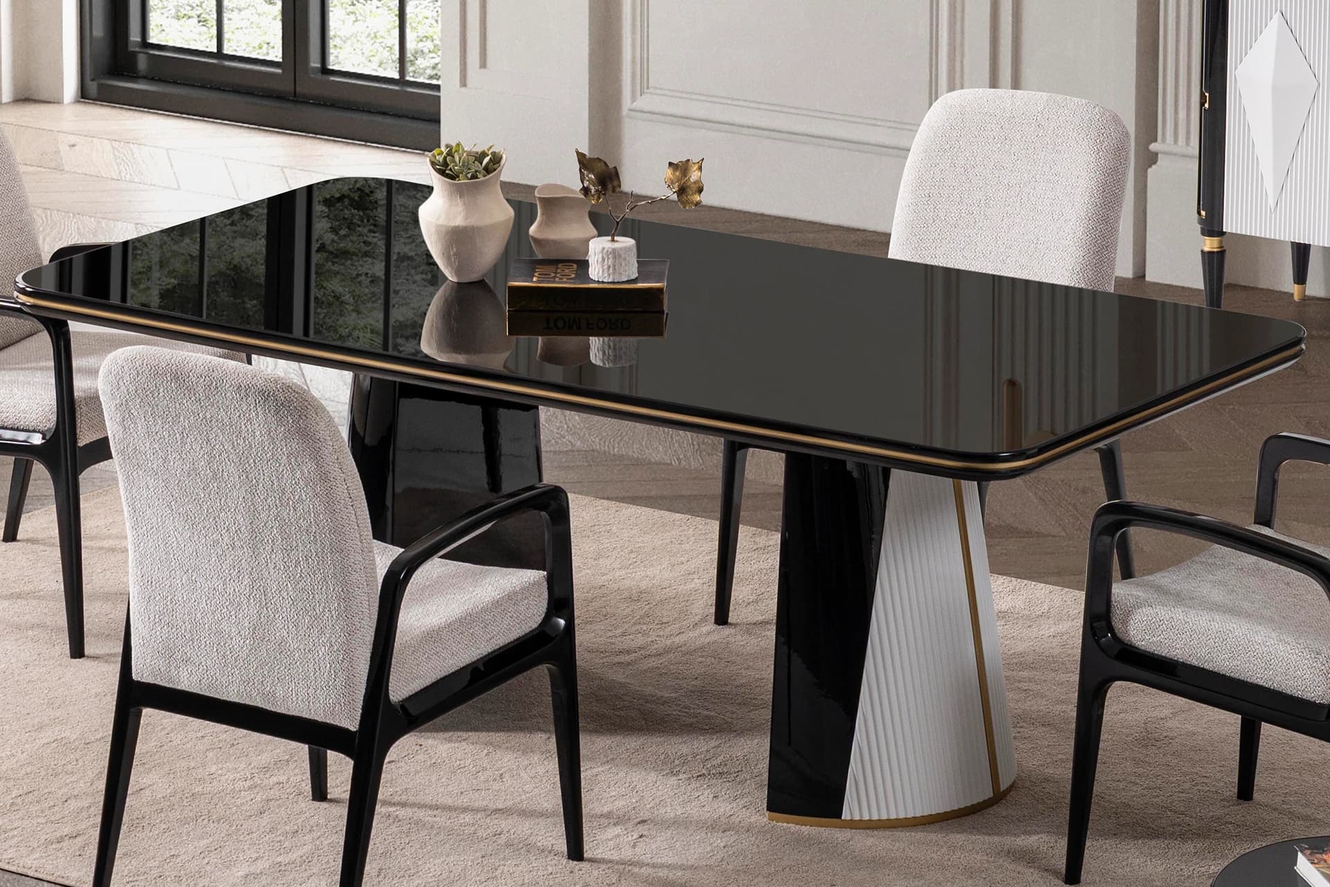 Lizbon Dining Room Table