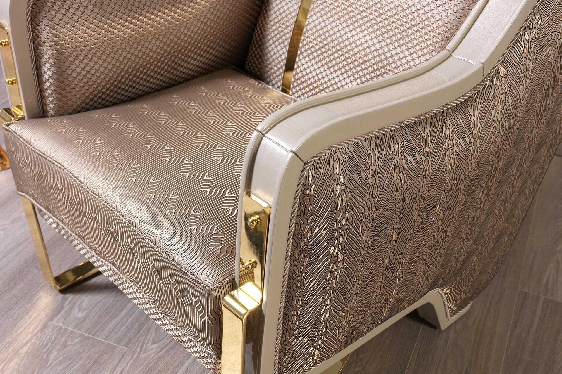 Zelena Living Room Chair Detail