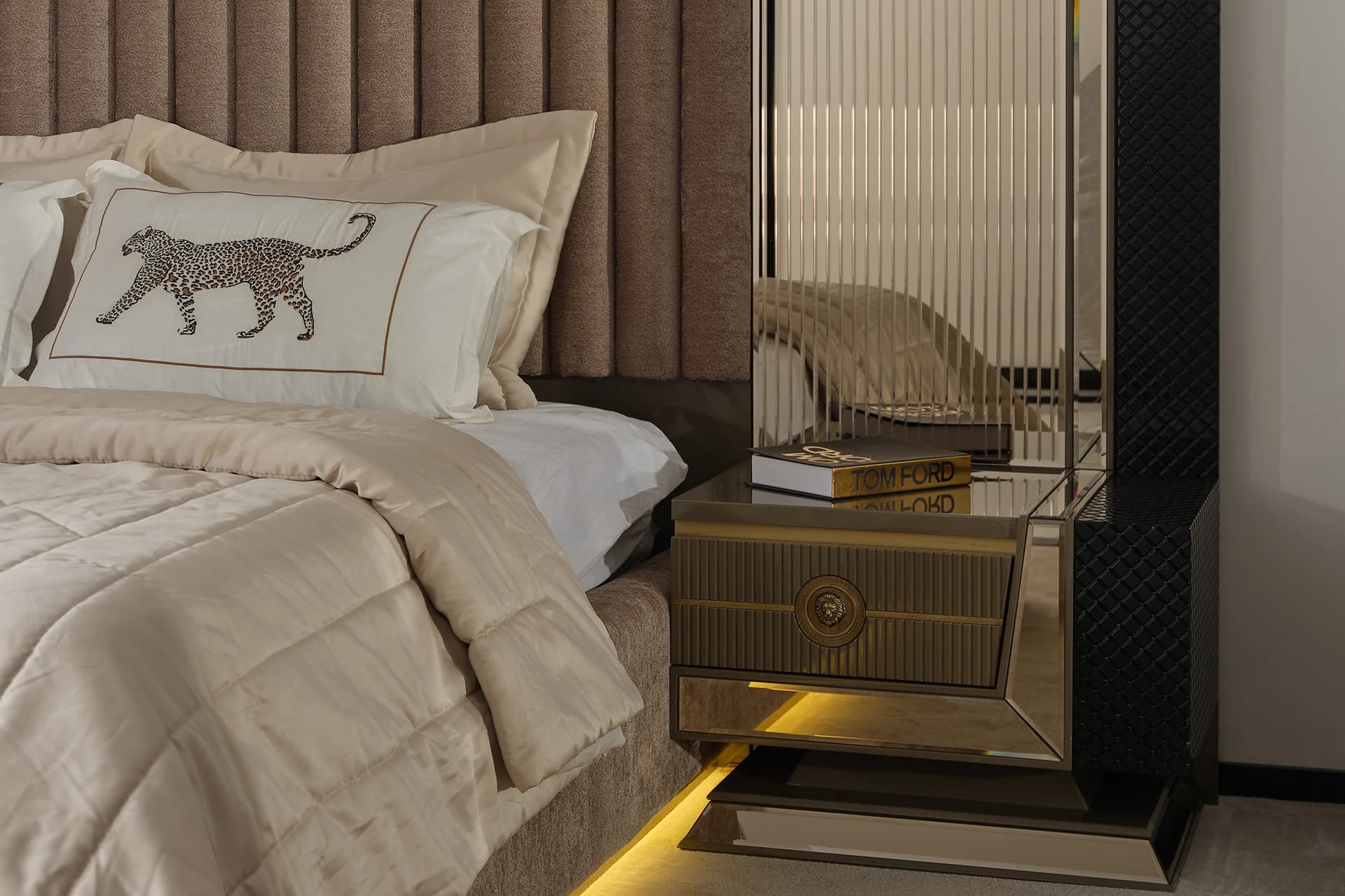 Hera Bedroom Bed