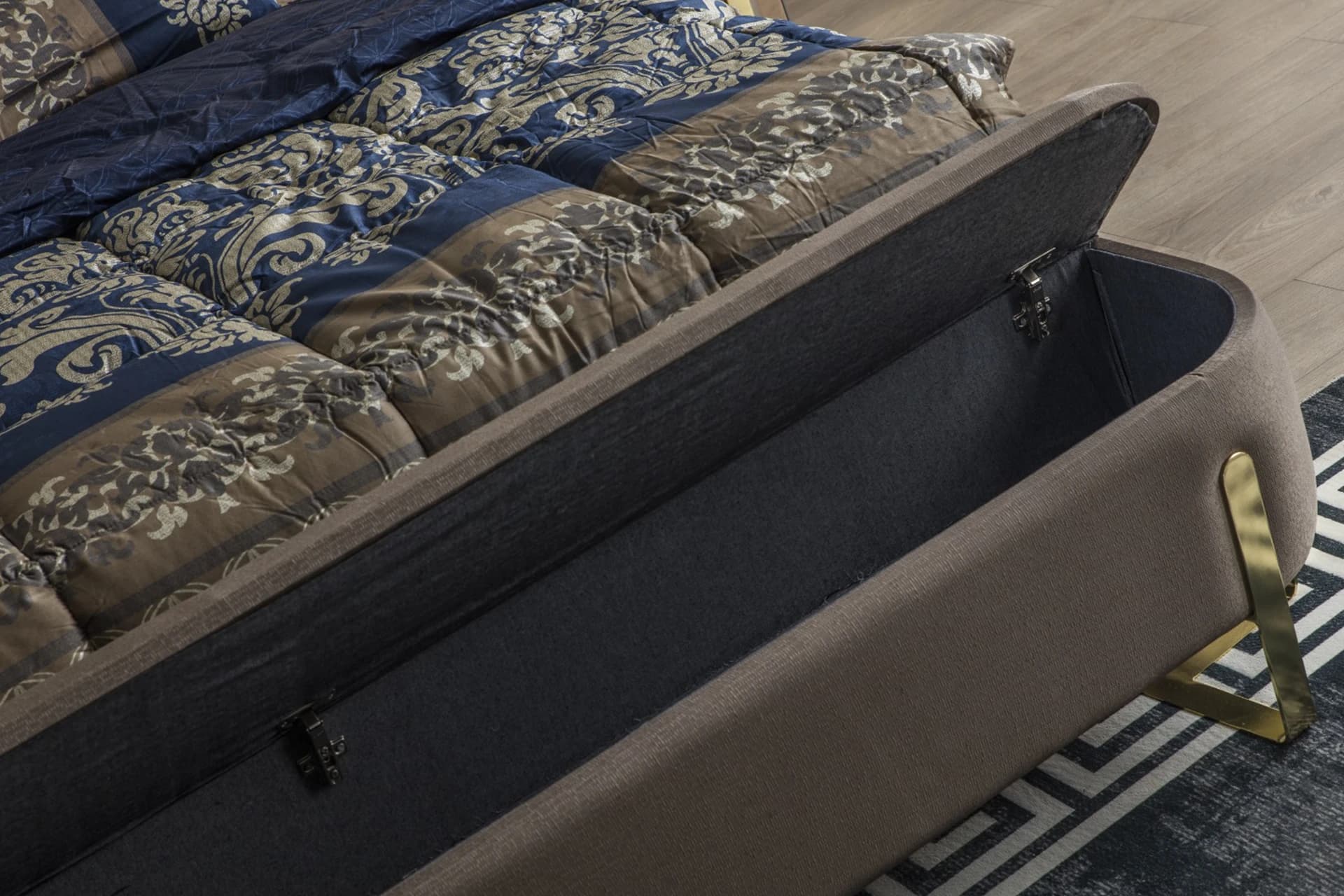 Luxori Bedroom Bench