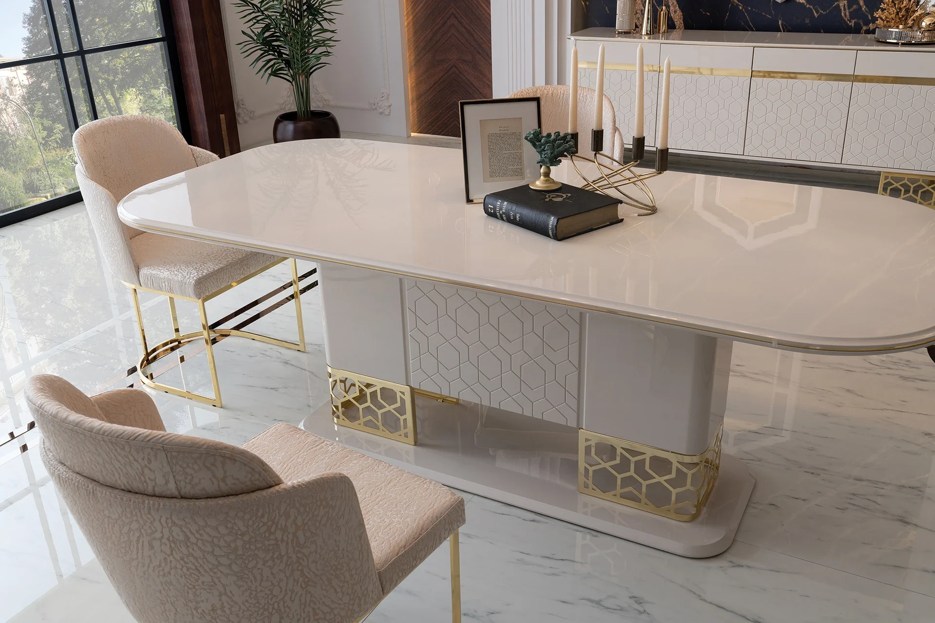 Fendi Dining Room Set - Voleza Furniture